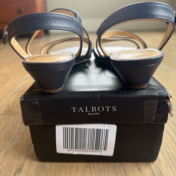 NWT Talbots Capri Leather Sandals - Picture 5 of 5